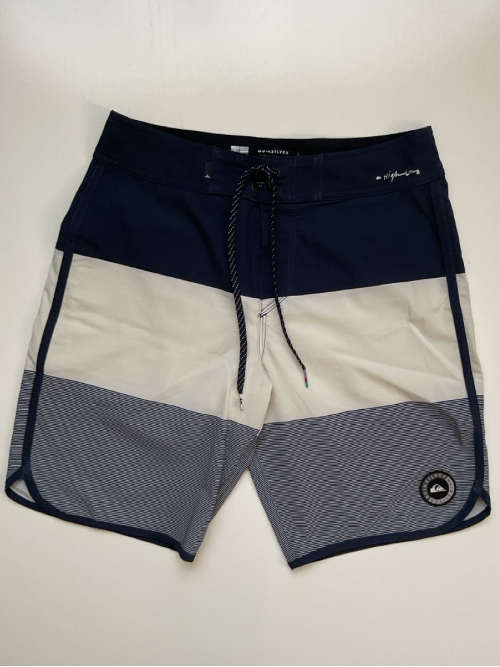 Quiksilver Sz 29 Board Shorts/Swim Trunks, Blue, Cream, Stripes